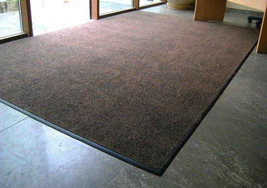 брудозахисний килим